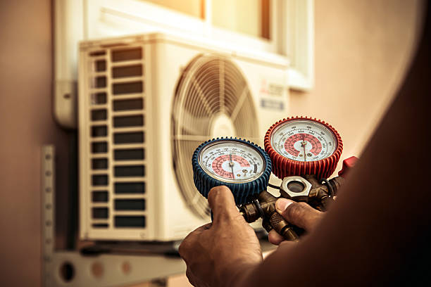 Professional Hvac technician working in Toms River, NJ